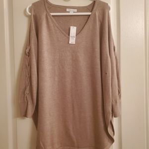 New York & Company - Medium Cold Shoulder Top